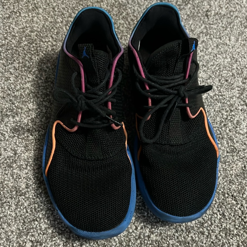 Jordan Eclipse BG - size 4